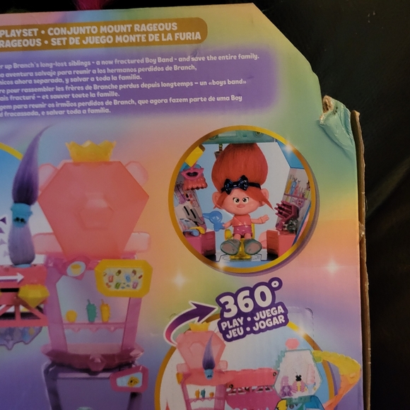 Trolls Band Together Bundle 1 Mount Rageous Playset, 4 Pom Poms, 2 Hair Pops New - Picture 7 of 10